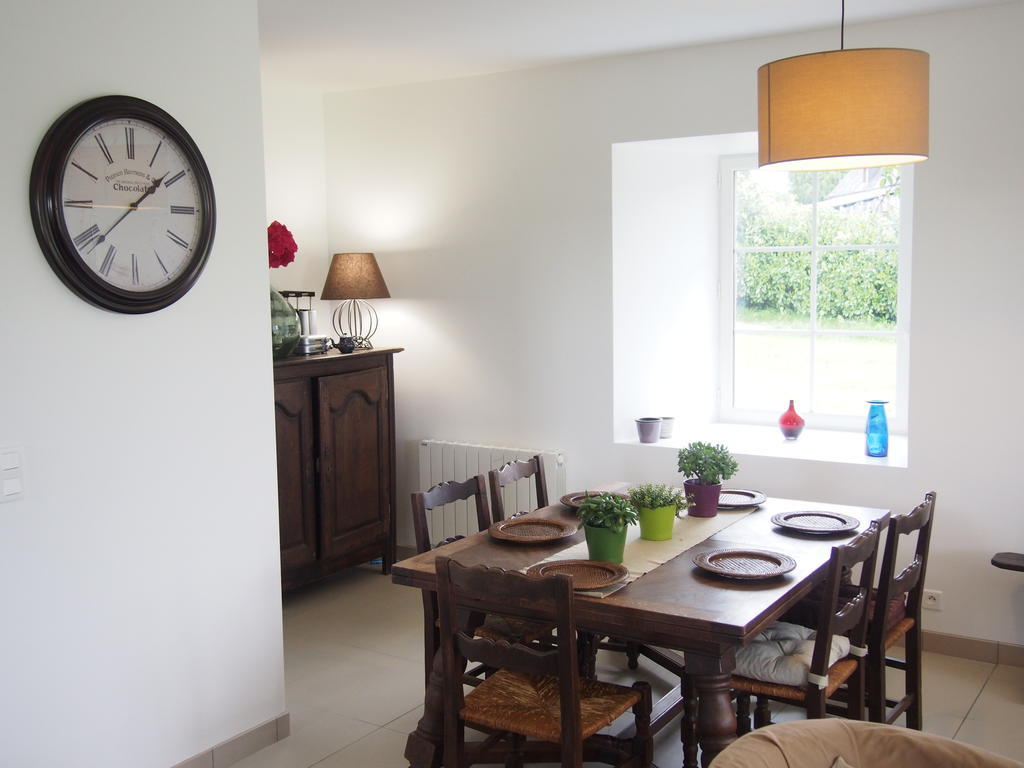 Maison Tombelaine Vains Ruang foto